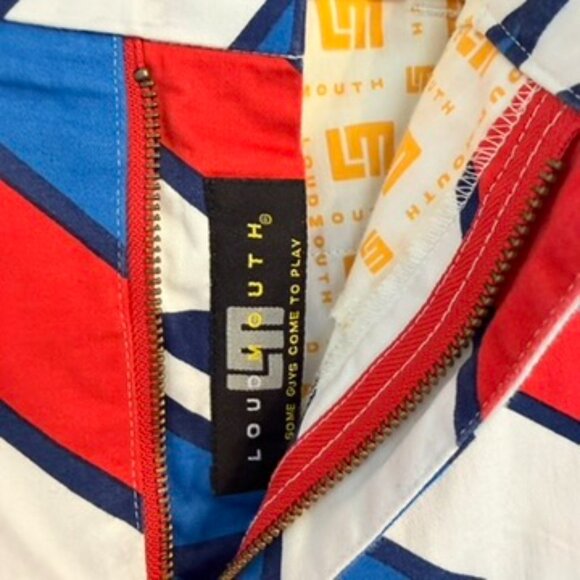 ✨ LOUDMOUTH Bold Zig-Zag Golf Shorts ✨ - Picture 2 of 4